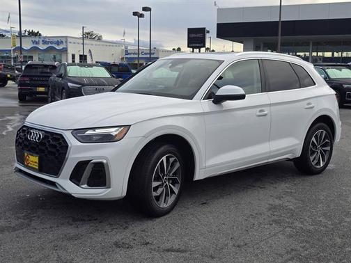 2023 Audi Q5 45 S line quattro Premium