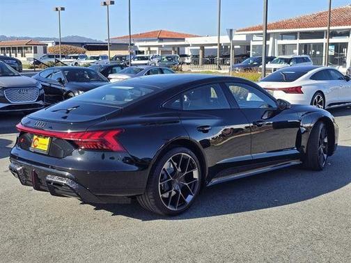 2025 Audi RS e-tron GT Base