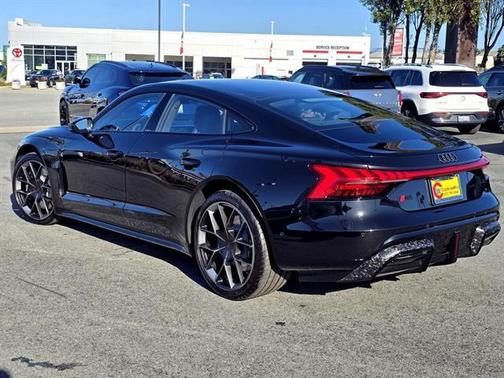 2025 Audi RS e-tron GT performance