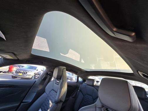 2025 Audi RS e-tron GT performance