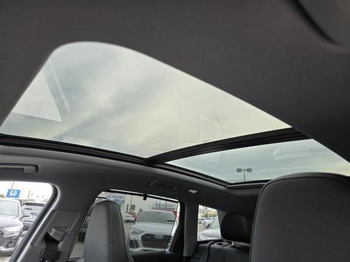 2025 Audi Q6 e-tron Premium