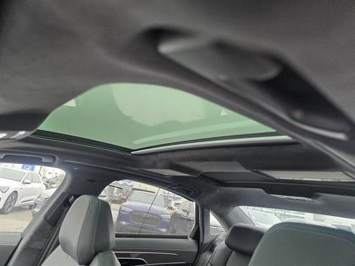 2025 Audi S8 4.0T quattro