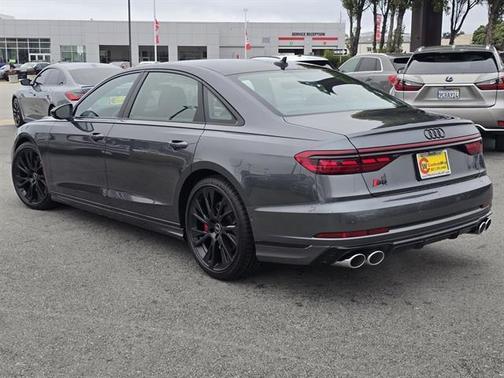 2025 Audi S8 4.0T quattro