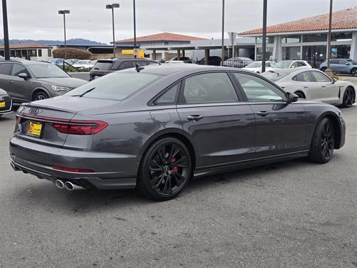 2025 Audi S8 4.0T quattro