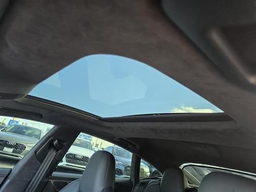 2024 Audi RS 7 4.0T quattro performance