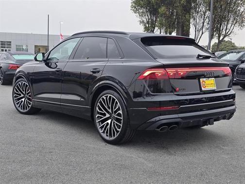 2026 Audi SQ8 4.0T Prestige