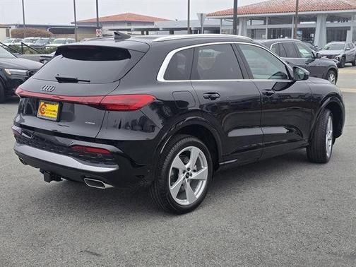 2025 Audi Q5 2.0T quattro Premium