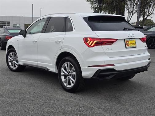 2025 Audi Q3 45 S line Premium