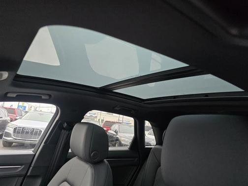 2025 Audi Q3 45 S line Premium