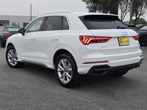 2025 Audi Q3 45 S line Premium