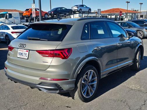 2022 Audi Q3 45 S line Premium