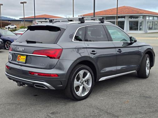 2023 Audi Q5 45 S line Premium Plus