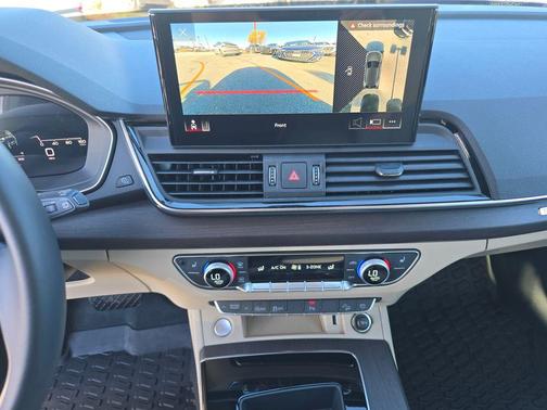 2022 Audi Q5 40 Premium Plus