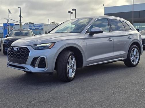 2025 Audi Q5 55 S line quattro Premium