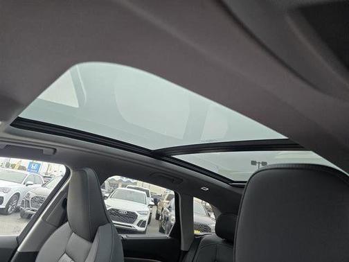 2025 Audi Q5 2.0T quattro Premium