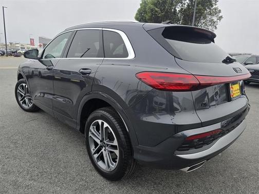 2025 Audi Q5 2.0T quattro Premium