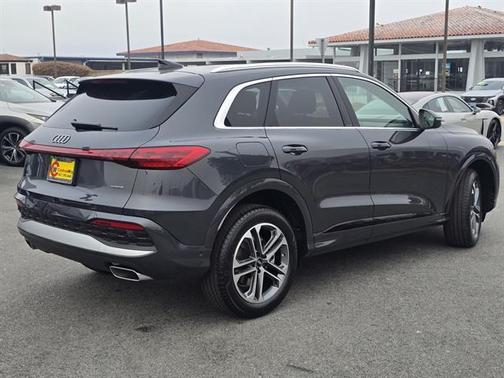 2025 Audi Q5 2.0T quattro Premium