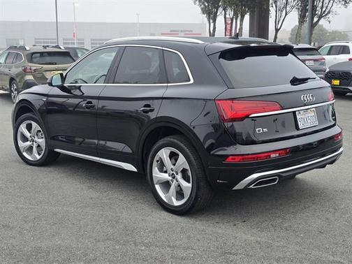 2023 Audi Q5 45 S line Prestige