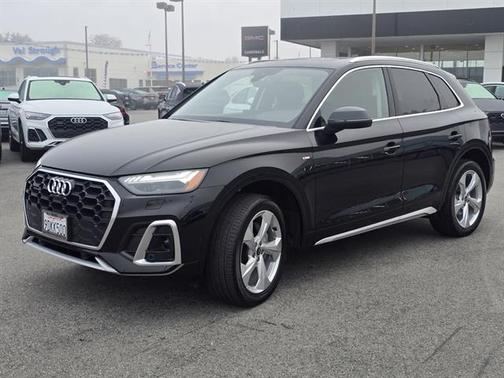 2023 Audi Q5 45 S line Prestige