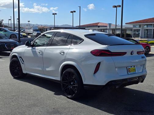 2024 BMW X6 M Base