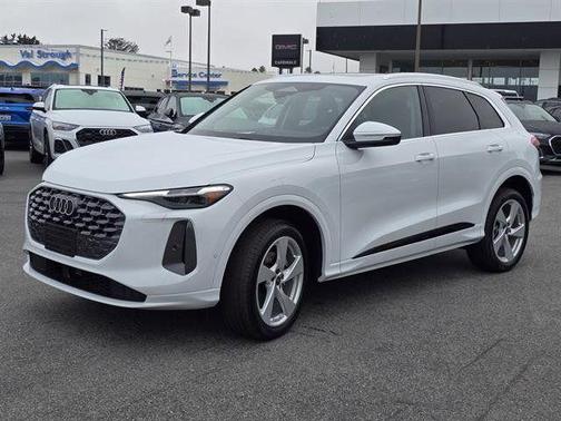 2025 Audi Q5 2.0T quattro Premium