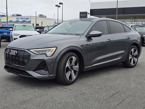 2021 Audi e-tron Premium