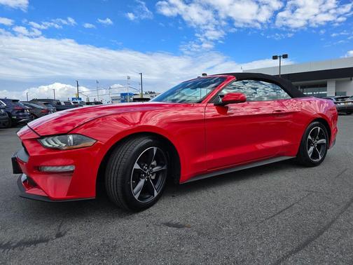 2020 Ford Mustang EcoBoost