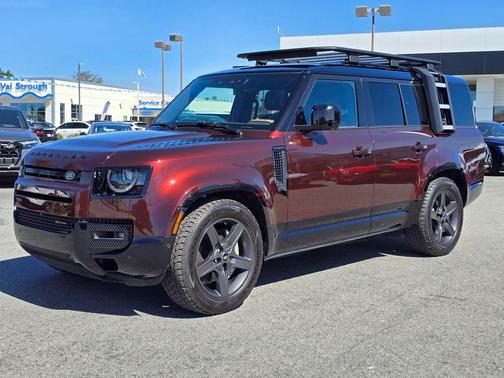 2023 Land Rover Defender X-Dynamic SE