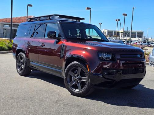 2023 Land Rover Defender X-Dynamic SE