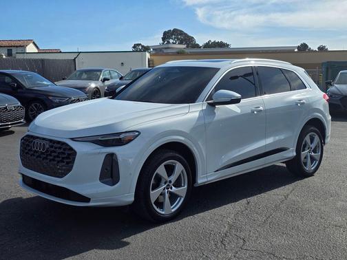 2025 Audi Q5 2.0T quattro Premium