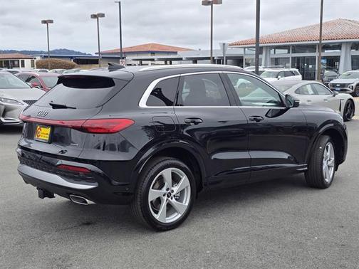 2025 Audi Q5 2.0T quattro Premium