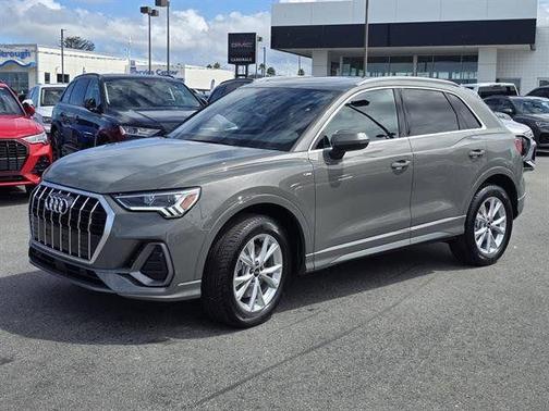 2025 Audi Q3 45 S line Premium