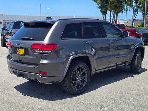 Granite Crystal Clearcoat Metallic 2021 Jeep Grand Cherokee Limited
