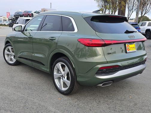 2025 Audi Q5 2.0T quattro Premium
