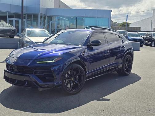 2020 Lamborghini Urus Base