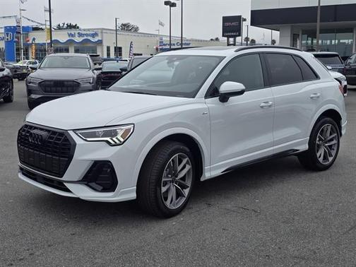 2025 Audi Q3 45 S line Premium