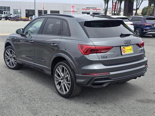 2025 Audi Q3 45 S line Premium