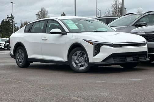 Snow White Pearl 2025 Kia K4 LX