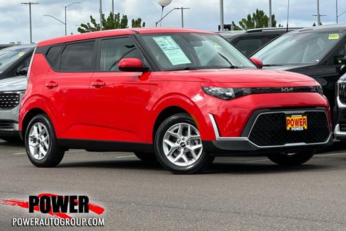 Inferno Red 2023 Kia Soul LX