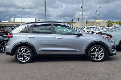 2022 Kia Niro Touring