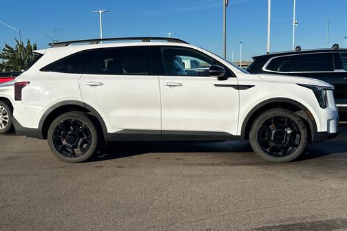 2025 Kia Sorento X-Line EX