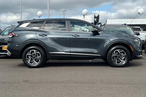 Gray 2024 Kia Sportage LX