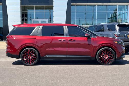 2024 Kia Carnival LX