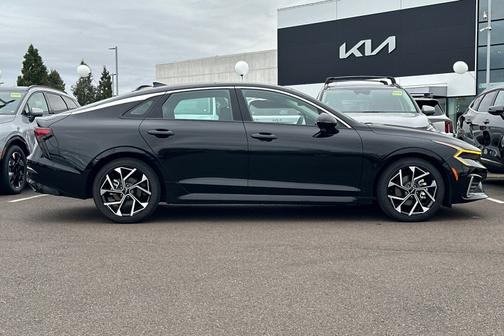 Aurora Black Pearl 2025 Kia K5 EX