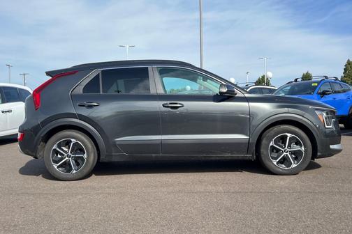 2025 Kia Niro EX