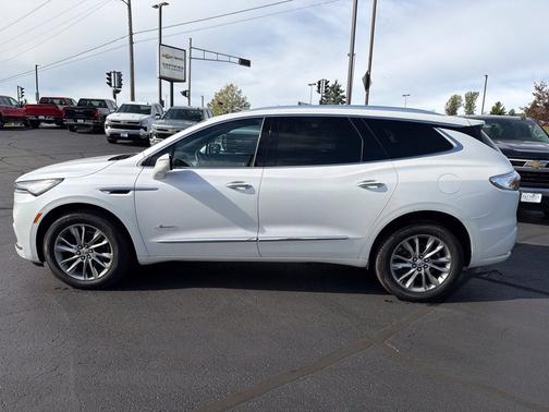 White Frost Tricoat 2024 Buick Enclave Avenir