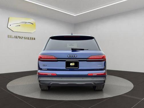 2022 Audi Q7 55 Premium Plus