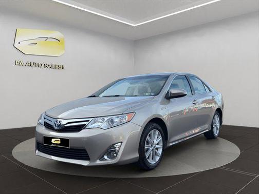 2013 Toyota Camry Hybrid XLE
