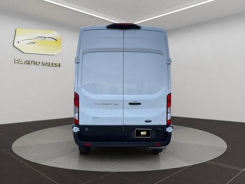 2022 Ford Transit-250 Base