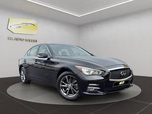 2015 INFINITI Q50 Base